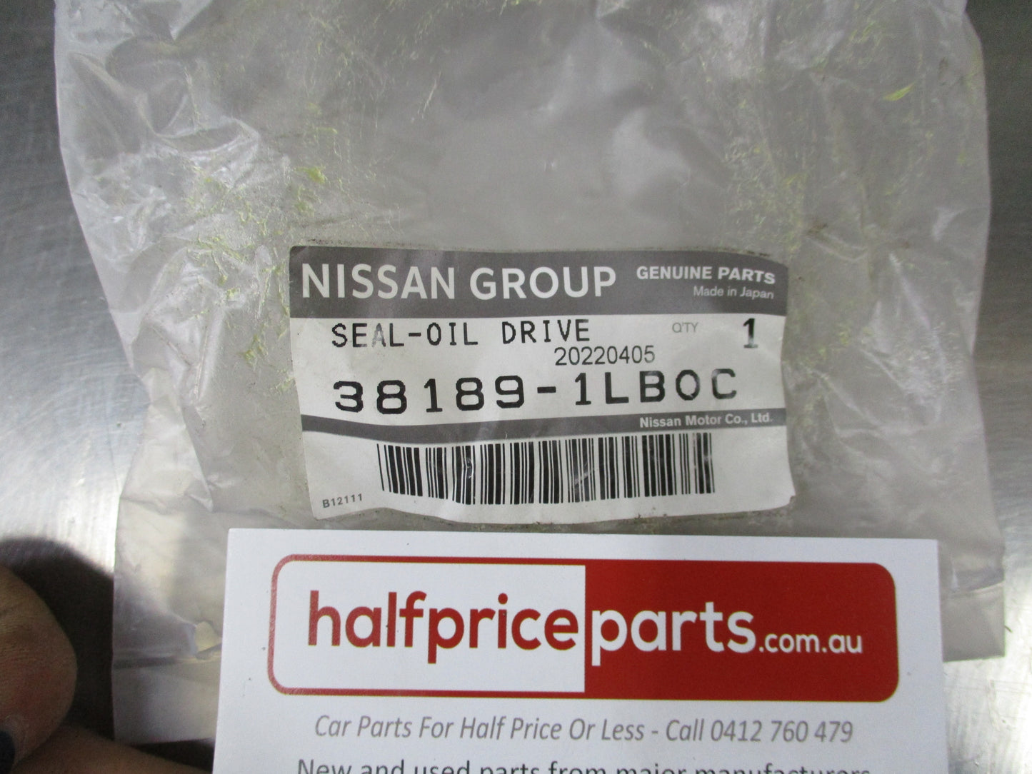 Nissan Patrol Y62 Genuine Front Drive Pinion Oil Seal New Part