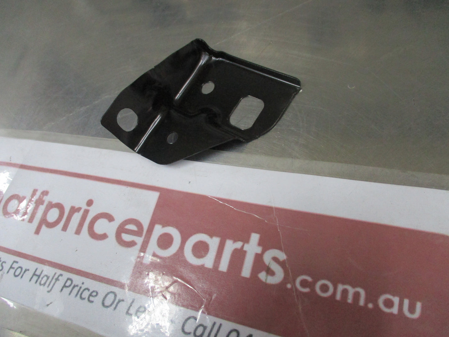 Kia Rio Genuine Left Hand Front Guard Bracket New Part