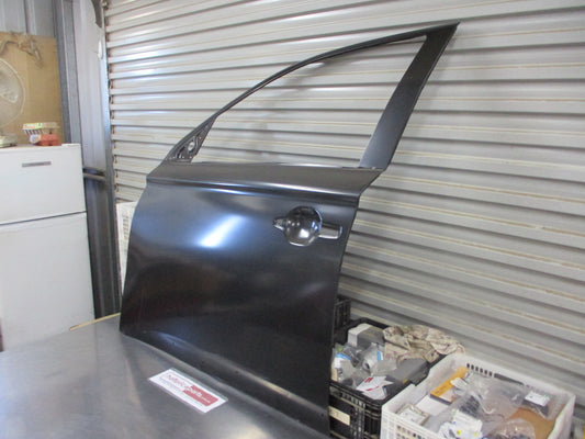 Mitsubishi Outlander Genuine Passenger Door Skin (Unpainted) New Part