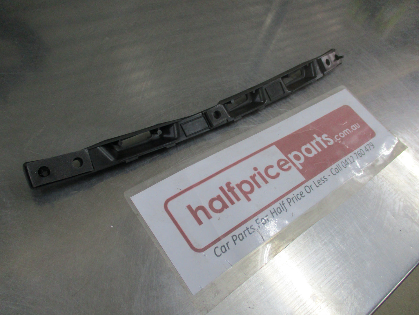 Holden Commodore VE Genuine Rear Window Mould Bracket (Black) New Part