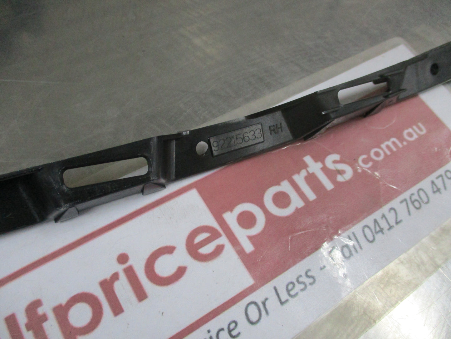Holden Commodore VE Genuine Rear Window Mould Bracket (Black) New Part