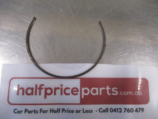 Mitsubishi Pajero Genuine Manual Transmission 5th Gear & Reverse Synchro Key Spring New Part