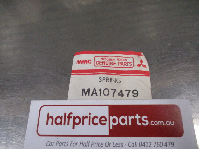 Mitsubishi Triton Genuine Rear Drum Brake Shoe Upper Return Spring New Part