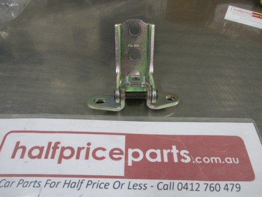 Hyundai Santa Fe / Kia Sorento Genuine Right Hand Rear Door Lower Hinge Assembly New Part