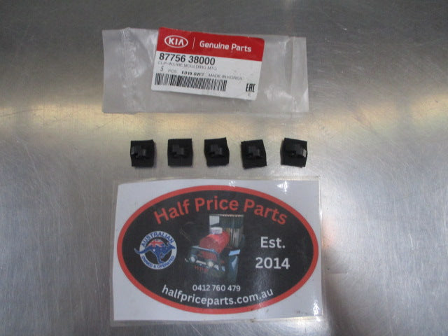 Kia Carnival/Cerato/Niro/Optima/Rio/Hyundai Elantra/Sonata Genuine Body Side Moulding Clip With Sealer New Part