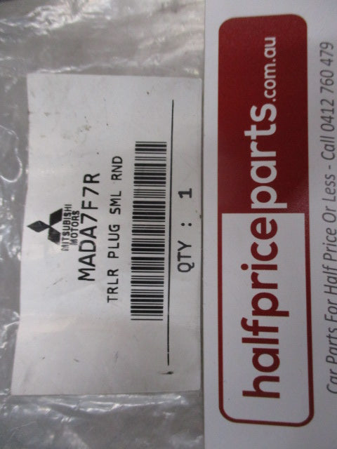 Mitsubishi Universal Genuine 7 Pin Small Round Trailer Plug New Part