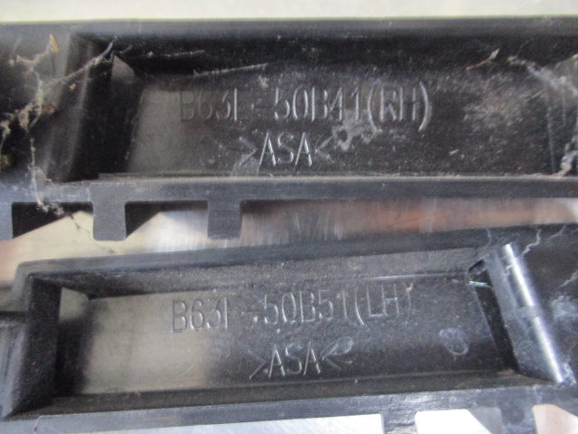 Mazda 3 Genuine Front Left And Right Front Grille Molding Used Part