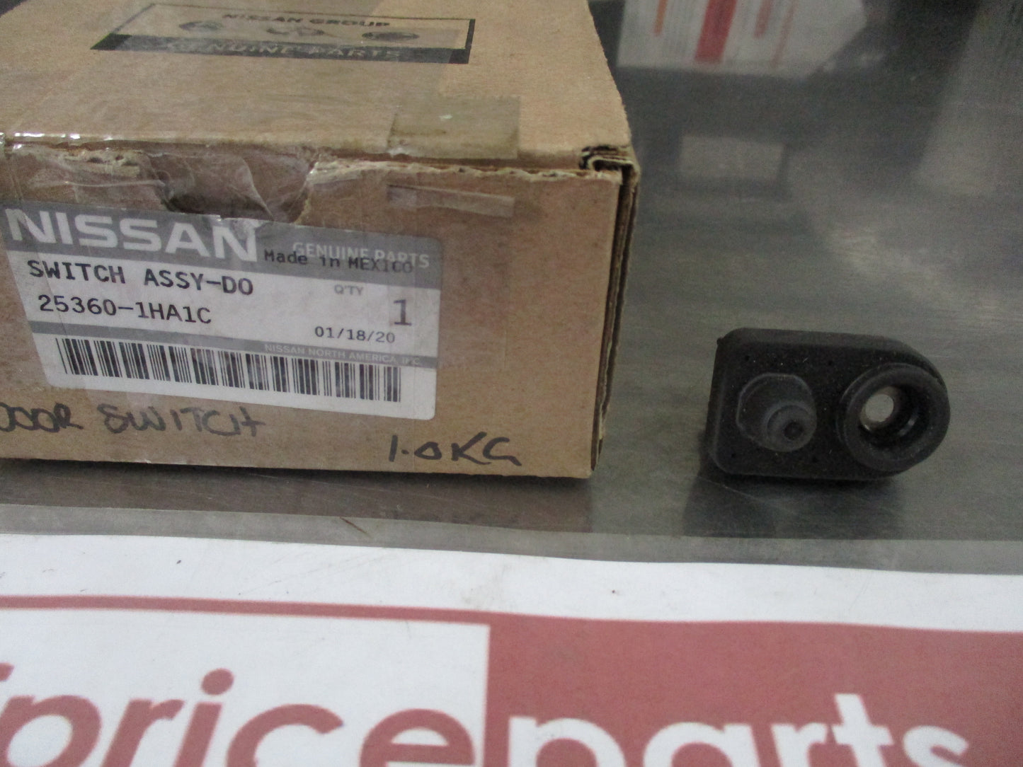 Nissan Genuine Door Jam Switch New Part