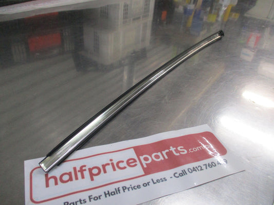 Mitsubishi Delica Genuine Right Hand Rear Windscreen Moulding New Part