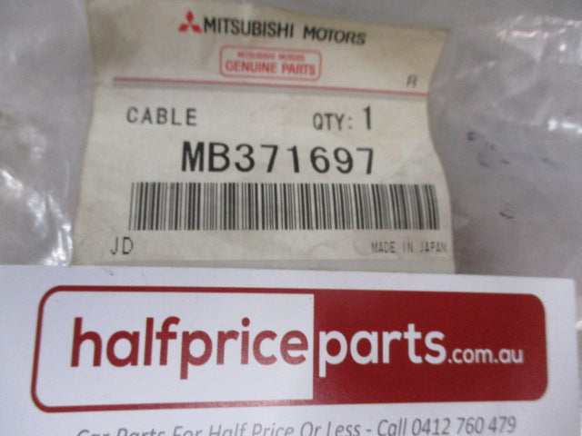 Mitsubishi Pajero Genuine 2nd Row Walk-In Seat Cable New Part