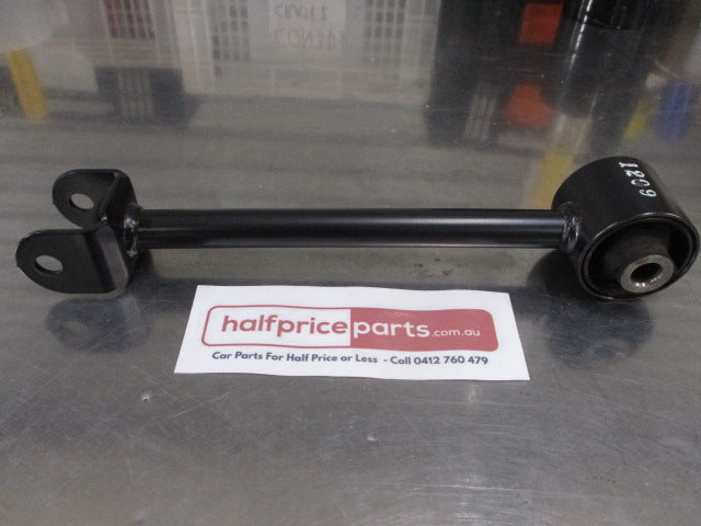 Mitsubishi Galant/Magna Genuine Rear Trailing Arm Assembly New Part