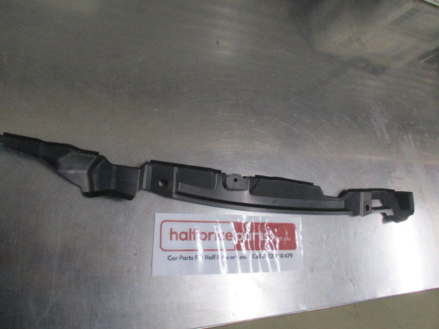 Mitsubishi Outlander Genuine Front Left Hand Guard Rear Protector Seal New Part
