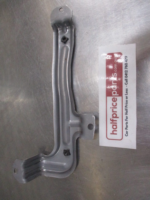 Mitsubishi Pajero Genuine Rear Door Bracket New Part