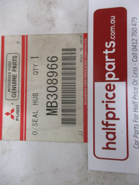 Mitsubishi Canter/Fuso Genuine Rear Axel Wheel Hub Oil Seal New Part
