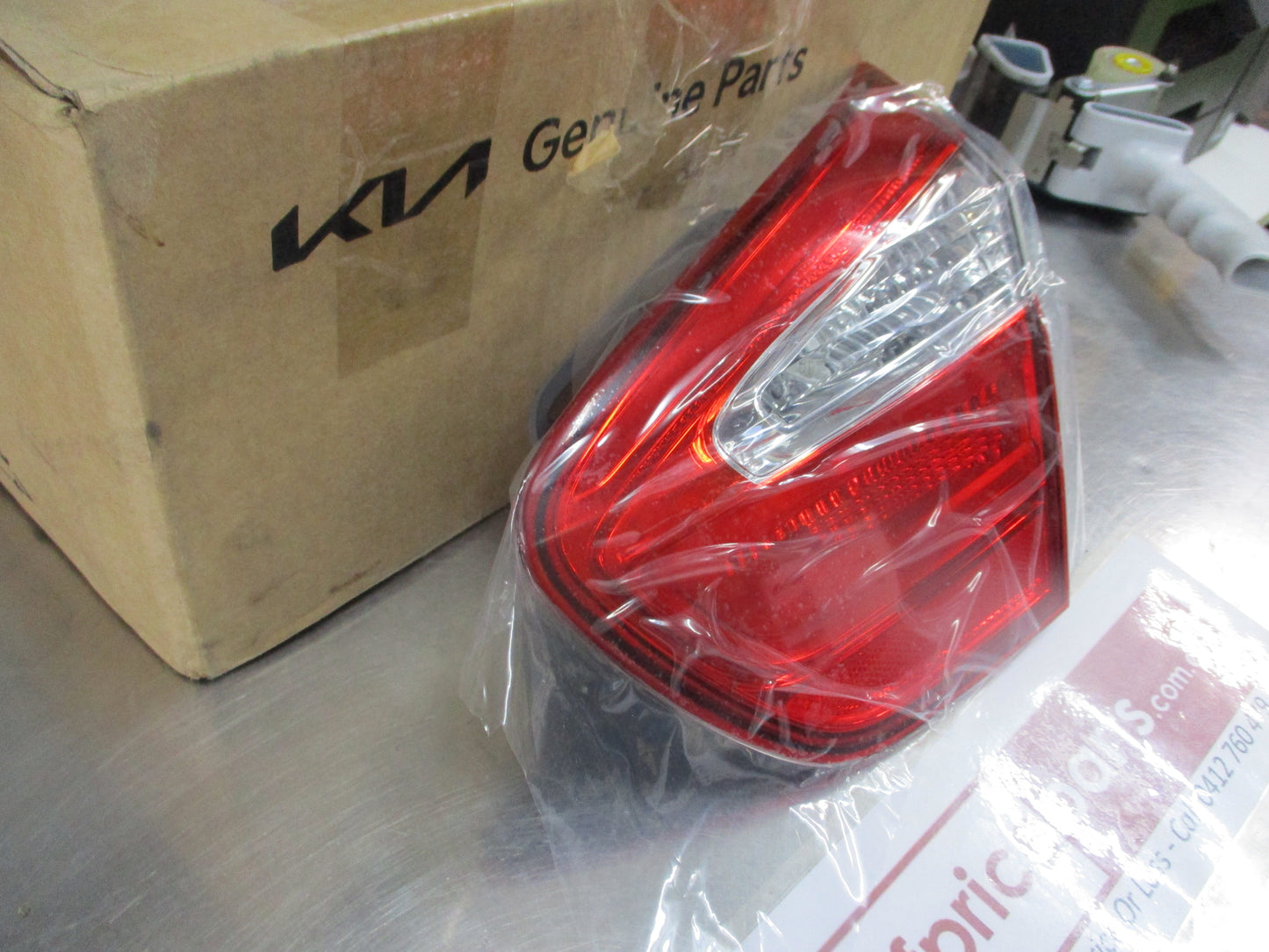 Kia Rio Genuine Right Hand Rear Tail Light New Part