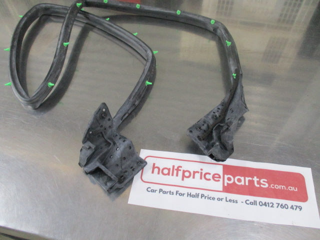 Mitsubishi Magna Genuine Outer Left Hand Rear Door Seal Weatherstrip New Part