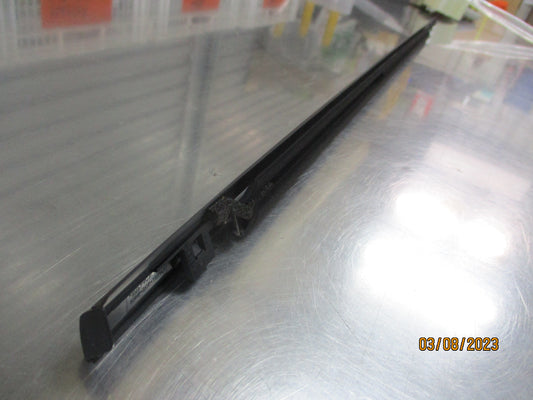 Nissan Pulsar Sedan Genuine Right Hand Rear Weatherstrip New Part