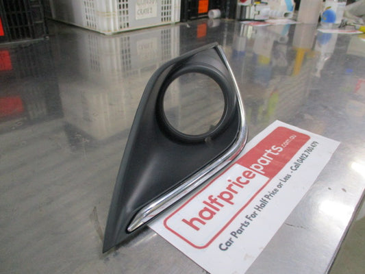 Mitsubishi Outlander Genuine Right Hand Front Fog Light Bezel With Chrome Trim New Part