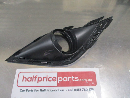 Mitsubishi Outlander Genuine Left Hand Front Fog Light Bezel With Chrome Trim New Part