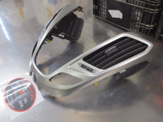 Hyundai Veloster Genuine Head Unit Fascia Center Panel And Air Vent Assembly New Part