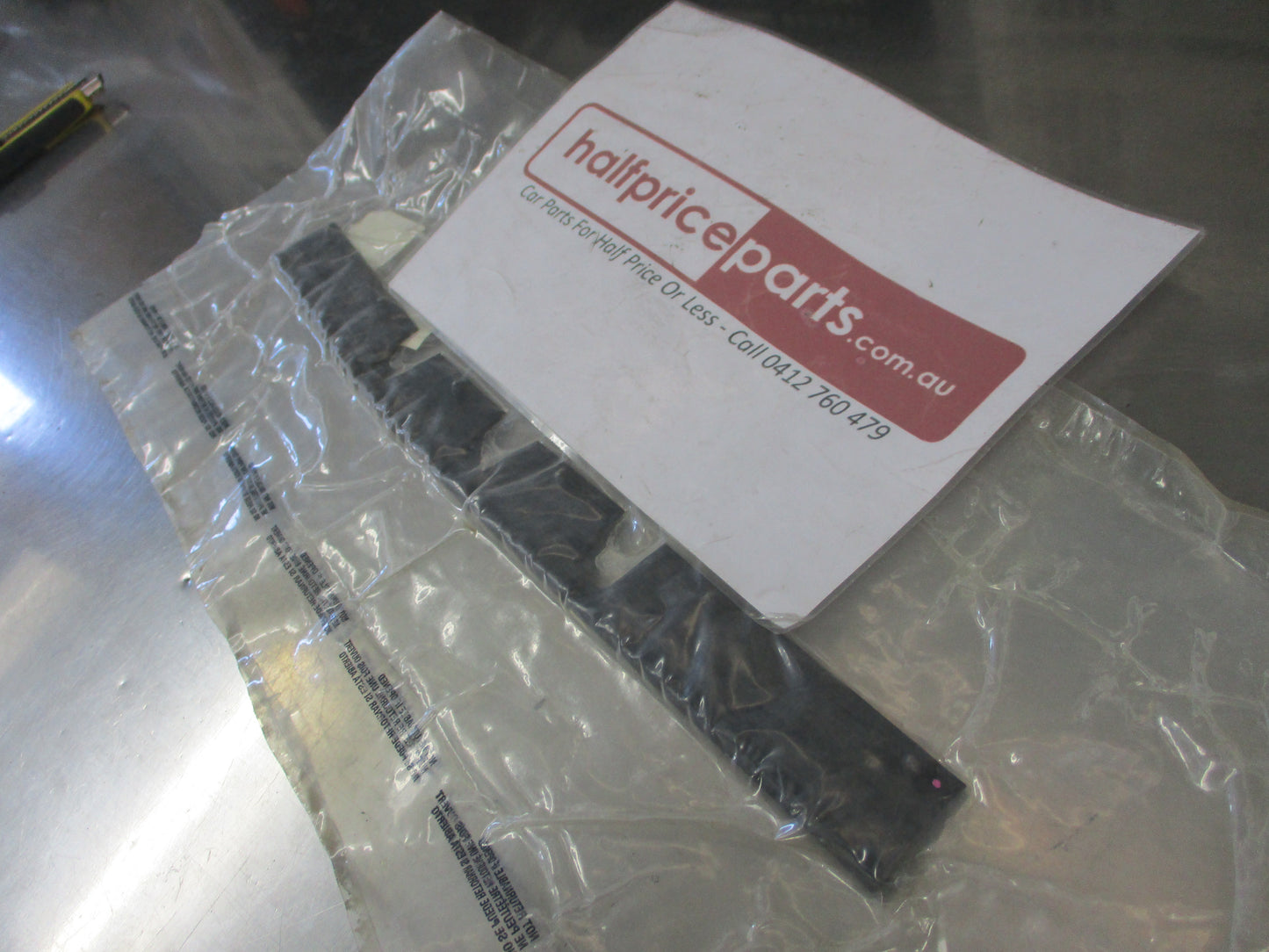 Holden Equinox Genuine Left Or Right Hand Bonnet Side Weatherstrip New Part