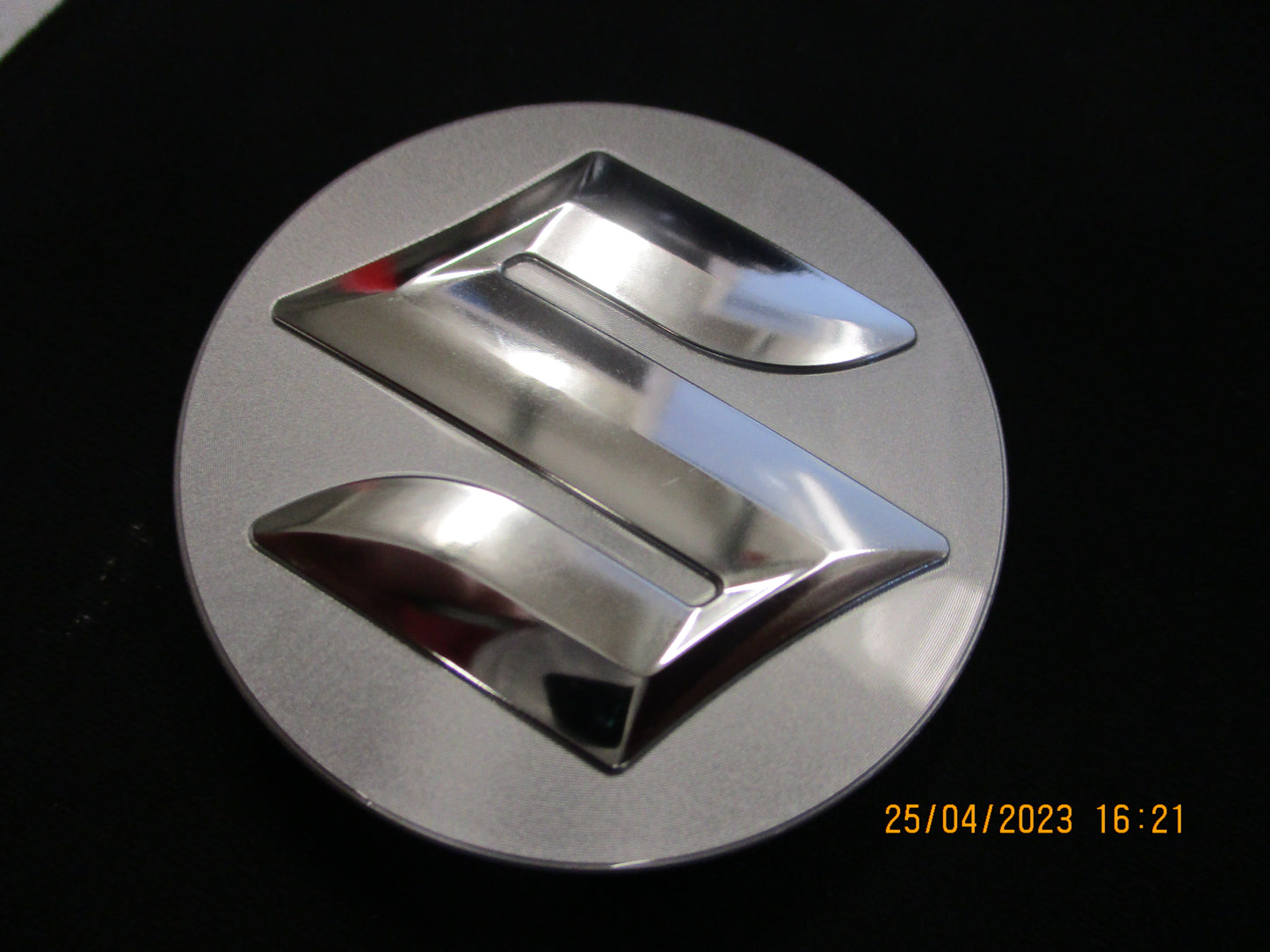 Suzuki Swift/SX4 Genuine Center Wheel Cap New Part