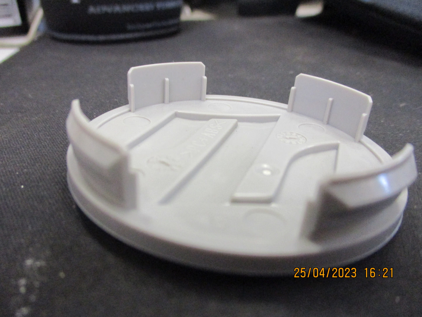 Suzuki Swift/SX4 Genuine Center Wheel Cap New Part