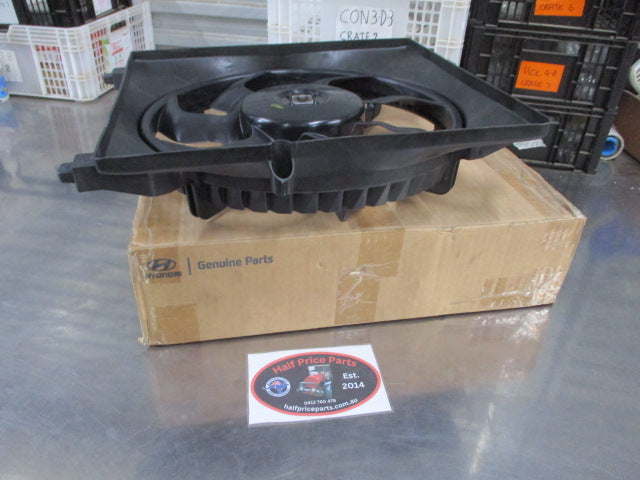 Hyundai Santa Fe Genuine Electric Fan With Housing Blower Assembly New Part