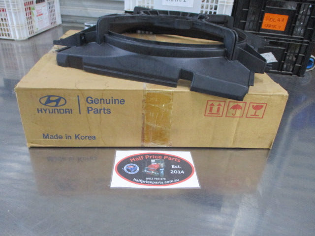 Hyundai Tiburon/Elantra Genuine Radiator Fan Shroud New Part