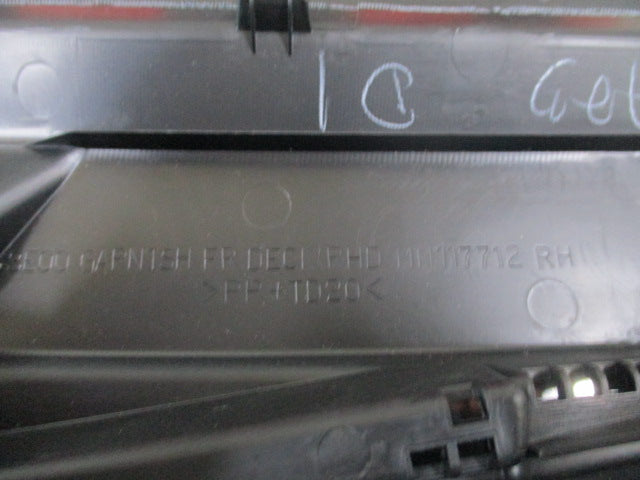 Mitsubishi ML/MN Triton Genuine Right Hand Front Deck Garnish New Part