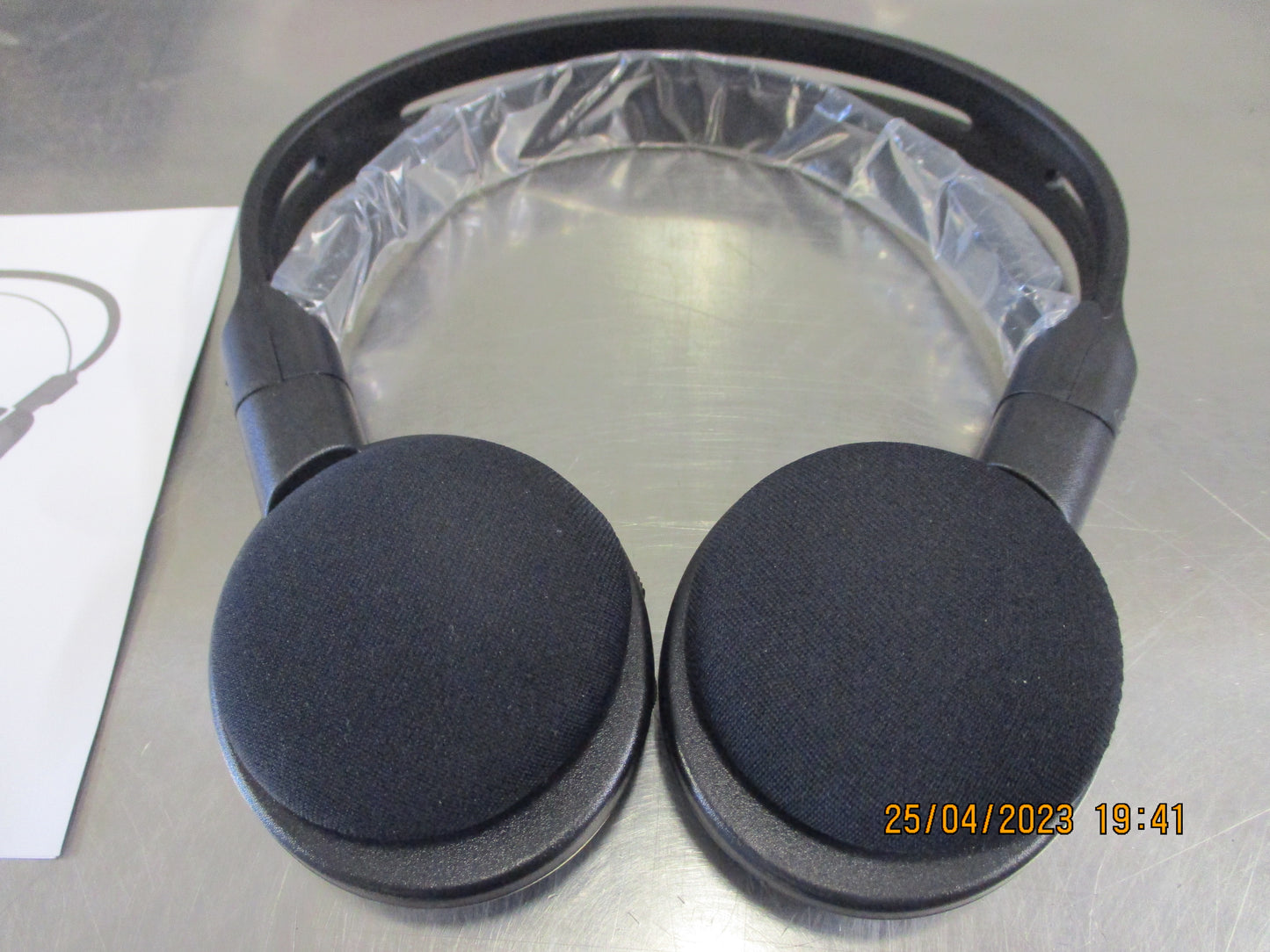 Toyota Landcruiser/Prado/Kluger Genuine Rear Seat Entertainment Headphones New Part