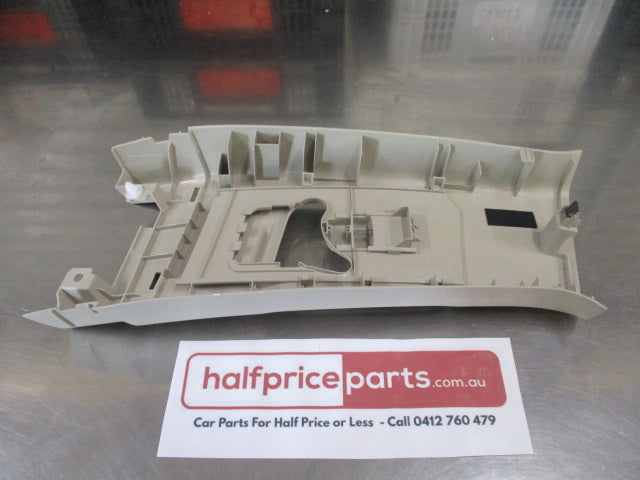 Mitsubishi Outlander Genuine Interior Right Hand Upper Centre Pillar Trim New Part