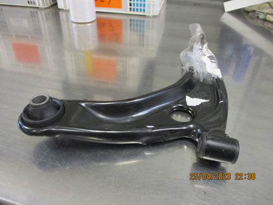 Toyota Yaris/Prius/Corolla Genuine Lower Left Hand No1 Arm Sub Assembly New Part