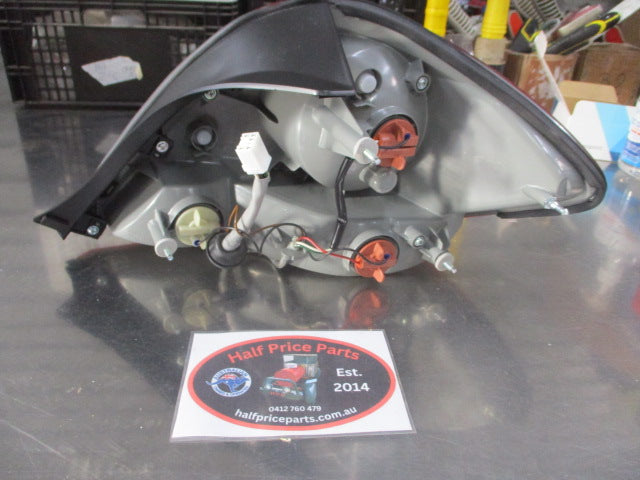 Hyundai Tiburon Genuine Left Hand Tail Light Assembly New Part