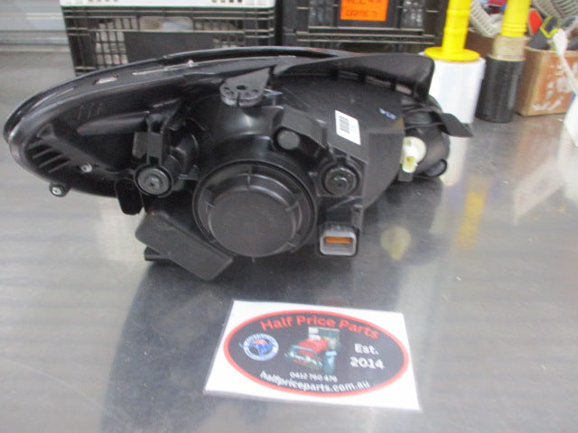 Hyundai Getz TB Genuine Right Hand Front Head Light (Drivers) New Part