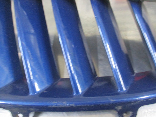 Mitsubishi Magna/Verada Genuine Front Bumper Radiator Grille Pair (Blue) Used Part