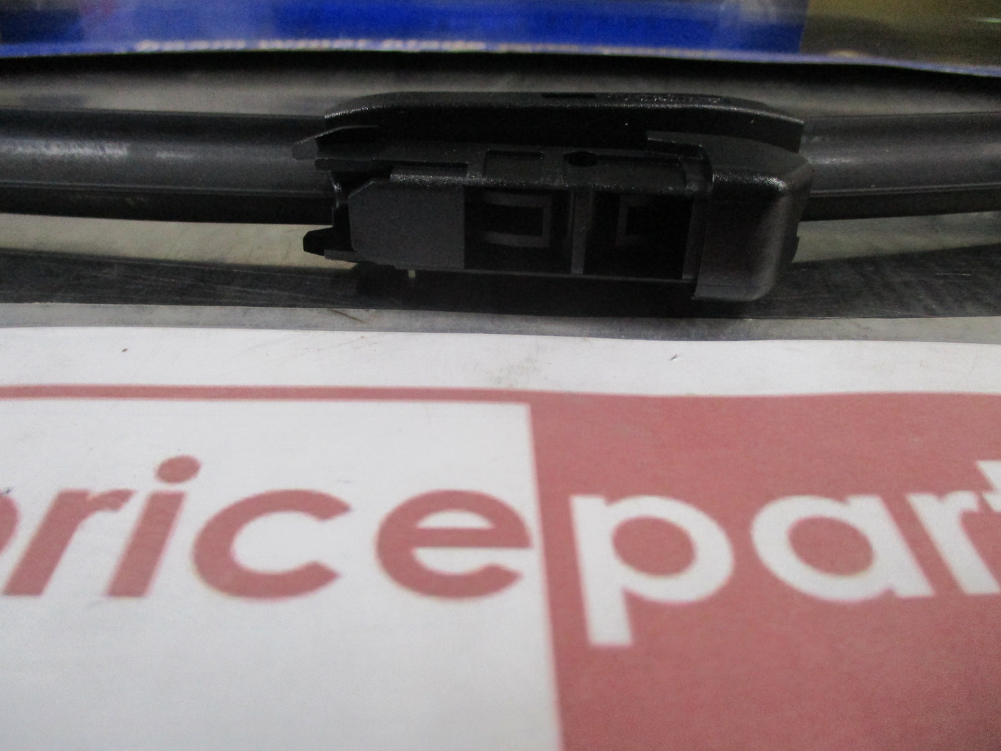 Holden RG Colorado Genuine Passenger 18" Soft Arm Wiper Blade New Part