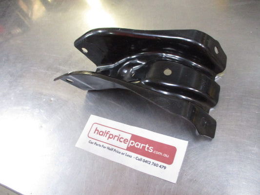 Mitsubishi Outlander Sport Genuine Rear Floor Pan Front Bracket New Part