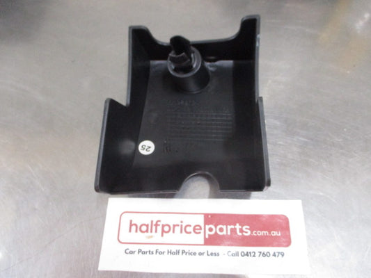 Mitsubishi Magna Genuine Front Right Hand Bumper Support Bracket New Part