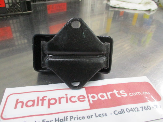 Mitsubishi Triton/Challenger Genuine Front Engine Mount Insulator New Part