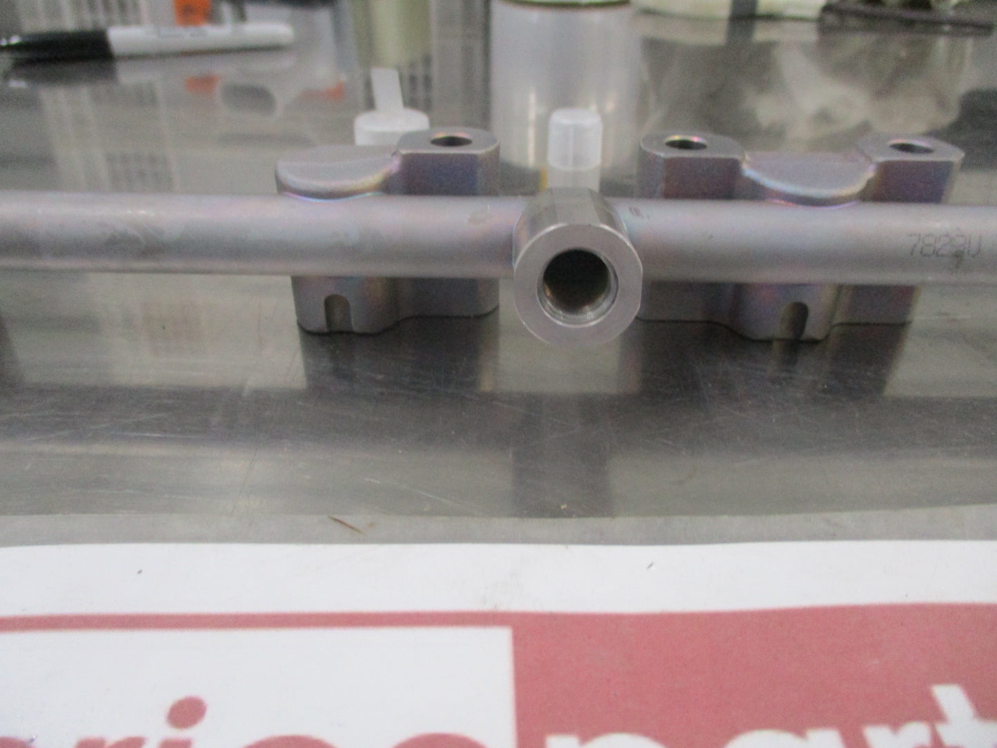 Nissan Juke Genuine Fuel Rail New Part