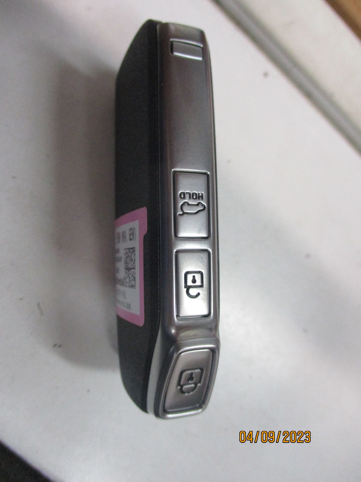 Kia Sorento Genuine Smart Key Remote 6 Button + Parking New Part