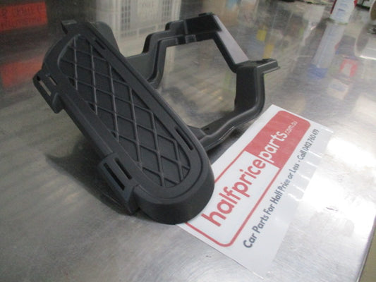 Mitsubishi Outlander Sport Genuine Front Bumper Air Intake Cover New Part