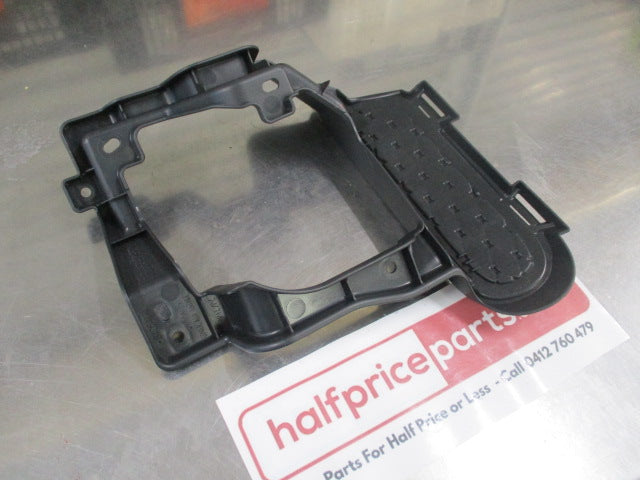 Mitsubishi Outlander Sport Genuine Front Bumper Air Intake Cover New Part