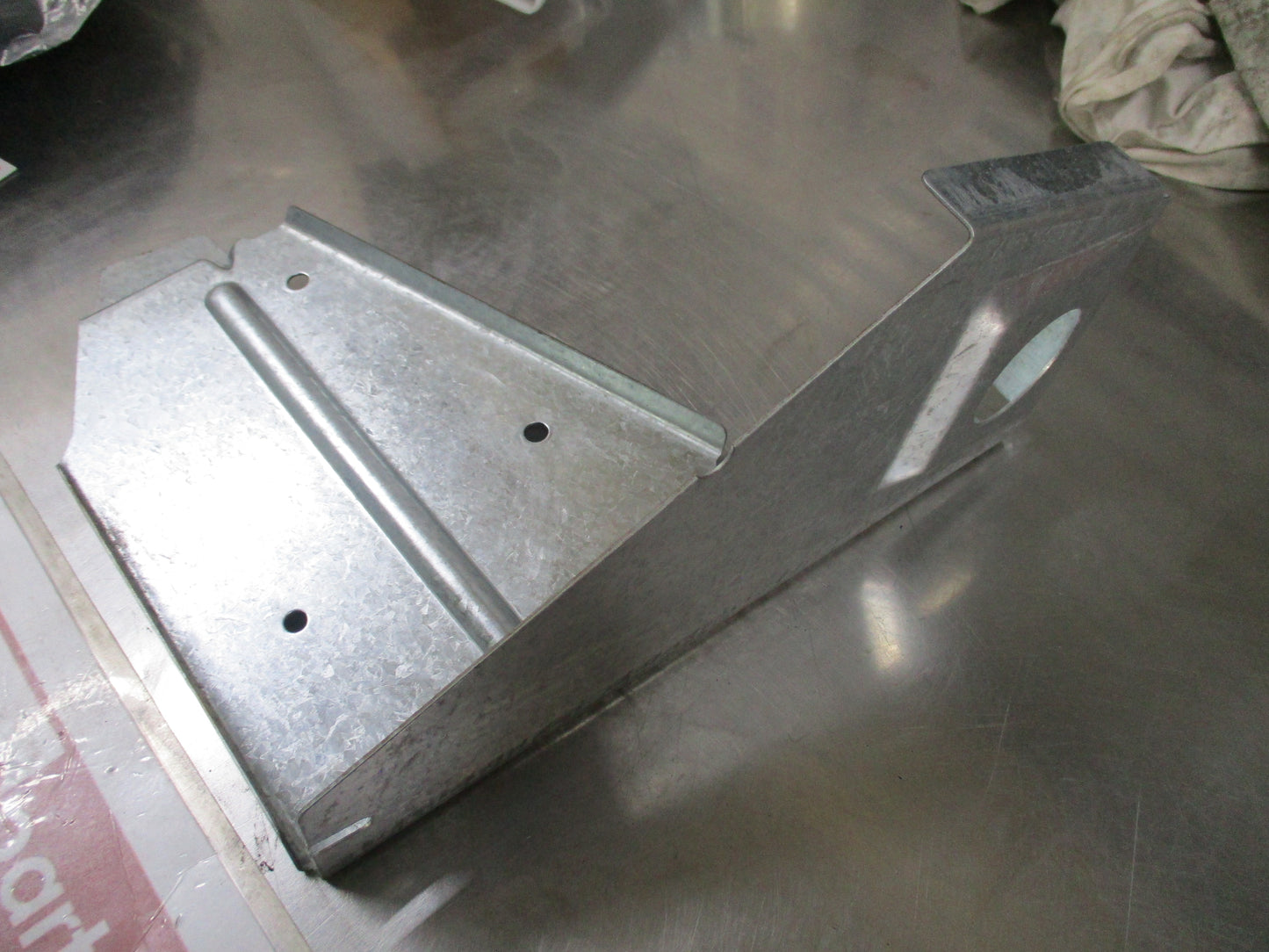 Holden Commodore VT/VX/VY/VZ Genuine Front Left Hand Wheel House Panel Bracket New Part