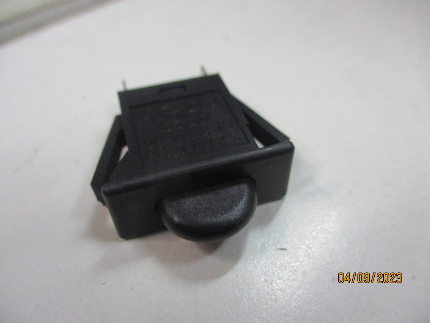 Kia Optima-Cerato-Sportage Genuine Glove Box Light Control Switch New Part