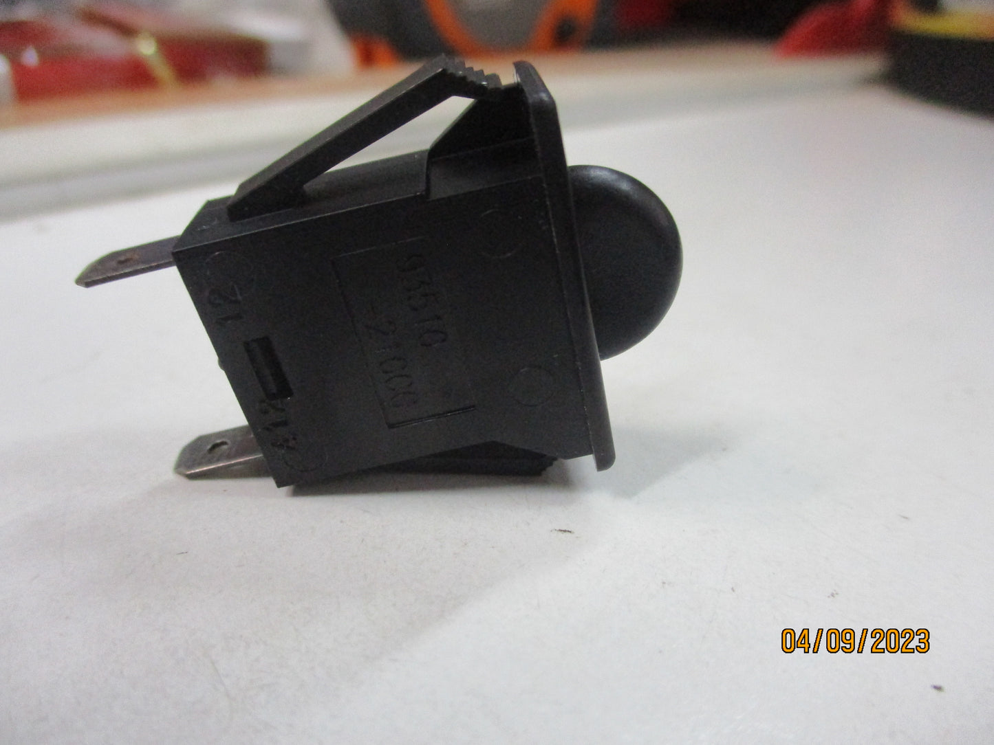 Kia Optima-Cerato-Sportage Genuine Glove Box Light Control Switch New Part