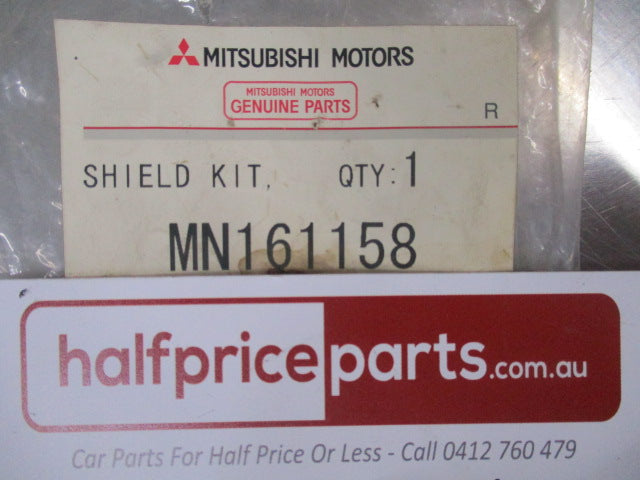 Mitsubishi Lancer Genuine Right Hand Rear Splash Shield Kit New Part