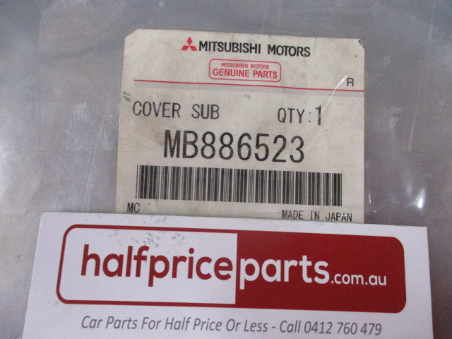 Mitsubishi Triton/Pajero Genuine Freewheel Hub Cover New Part