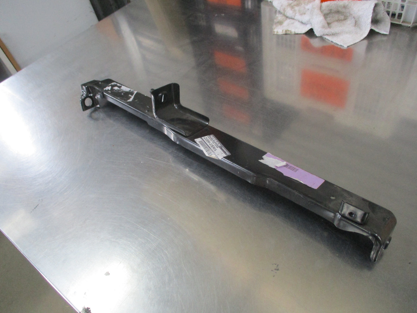 Nissan Navara Genuine Radiator Support Bracket New